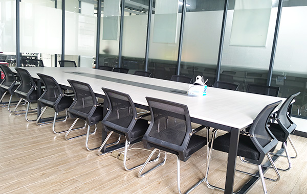 {振揚實業是拖鞋廠家、拖鞋加工廠、拖鞋代工廠、高端拖鞋定制、人字拖加工廠、定制拖鞋工廠、品牌拖鞋代工廠、涼鞋代工廠、沙灘拖鞋廠家、涼鞋廠家，自1980年以來，專注研制及生產拖鞋。}